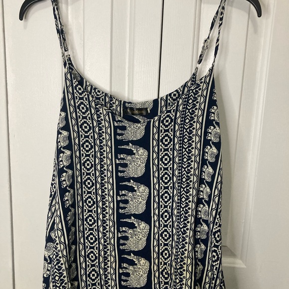 Yidarton maxi dress - Picture 2 of 4